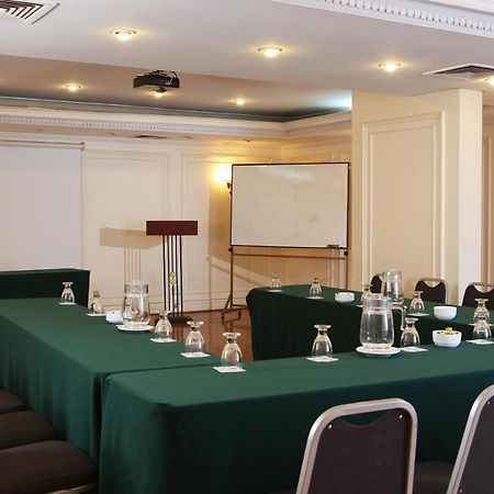 Hotel Mr Express Santiago del Cile Esterno foto
