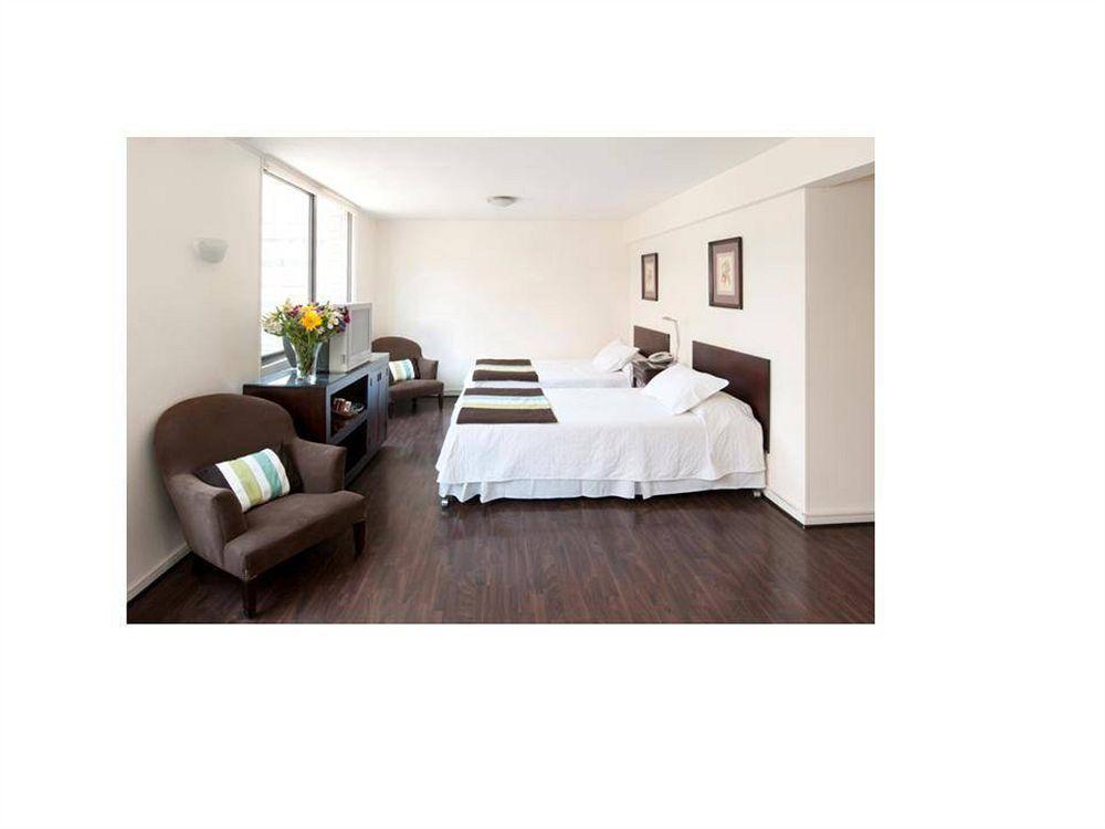 Hotel Mr Express Santiago del Cile Esterno foto