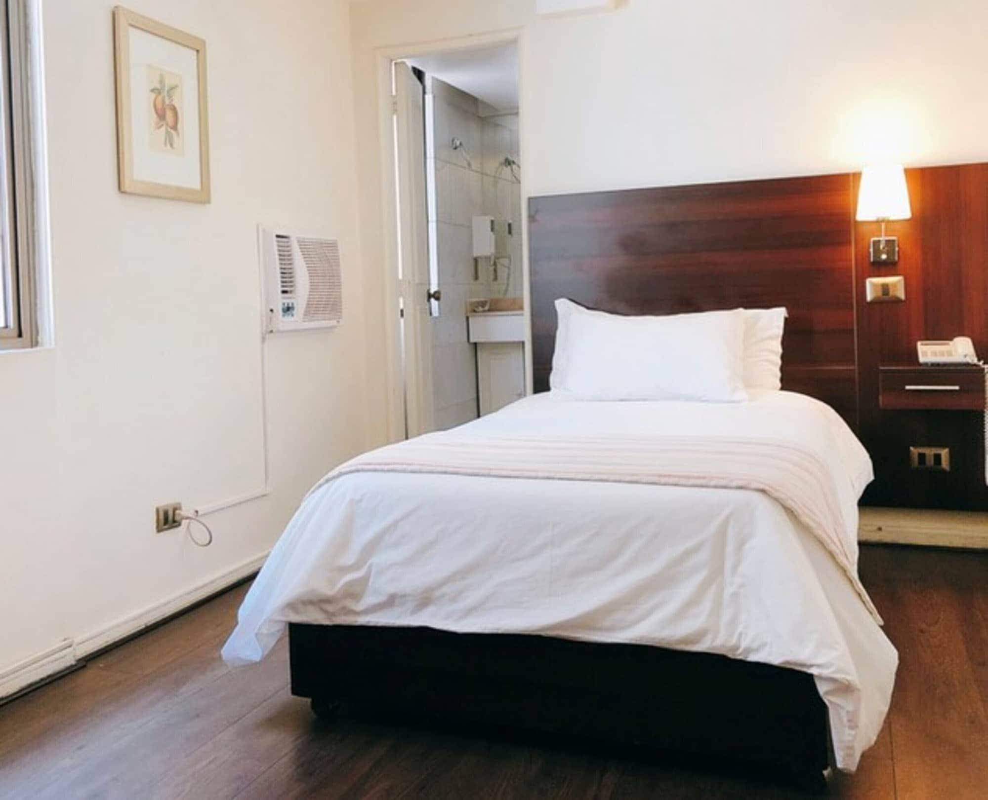 Hotel Mr Express Santiago del Cile Esterno foto