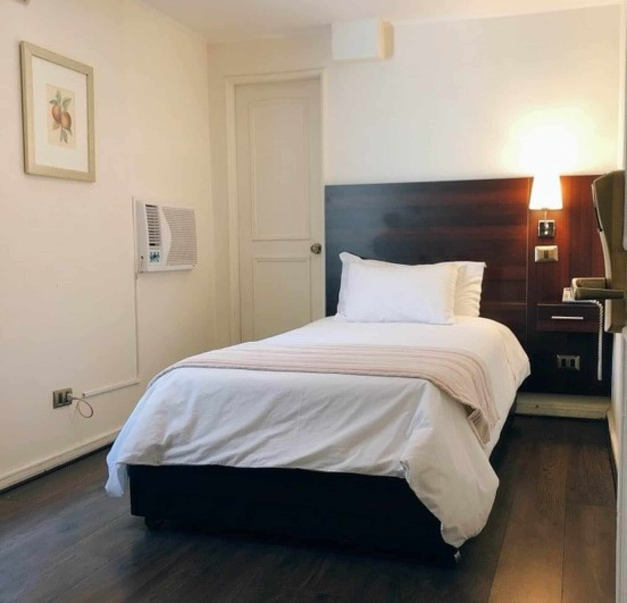 Hotel Mr Express Santiago del Cile Esterno foto