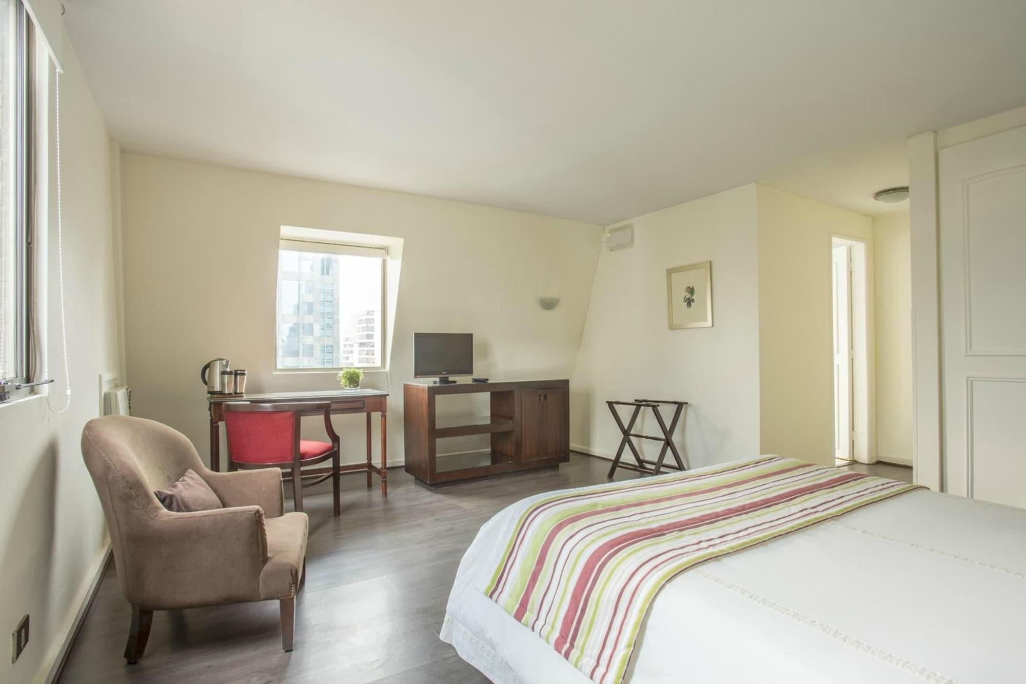 Hotel Mr Express Santiago del Cile Esterno foto