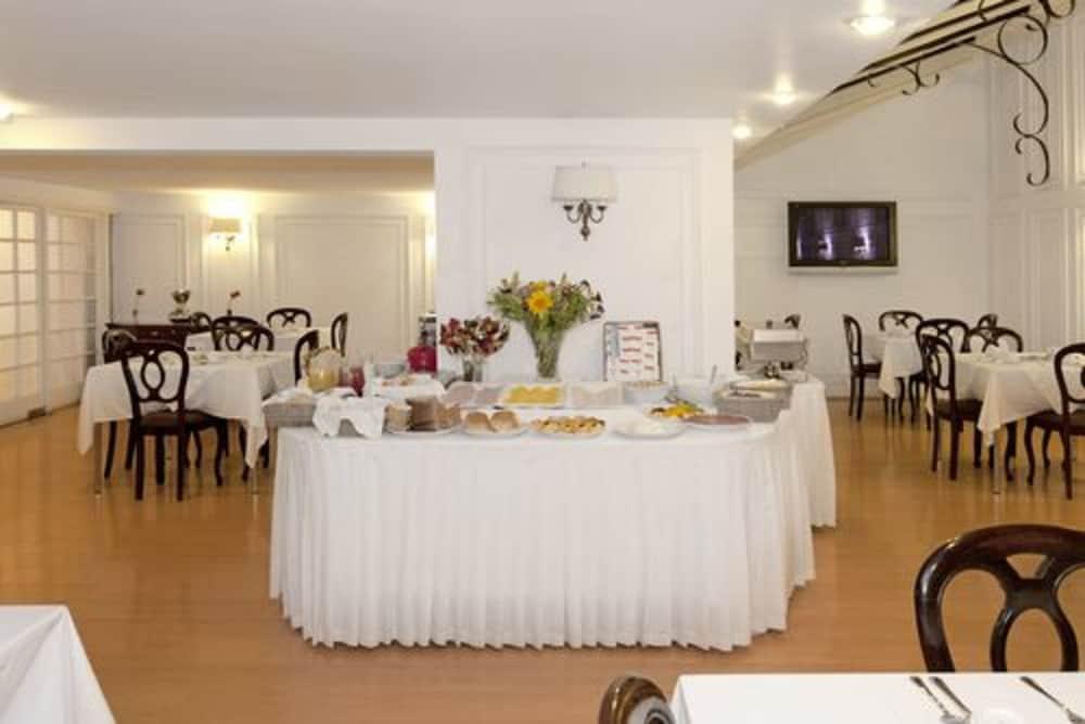 Hotel Mr Express Santiago del Cile Esterno foto