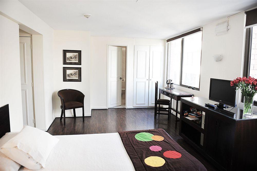 Hotel Mr Express Santiago del Cile Esterno foto