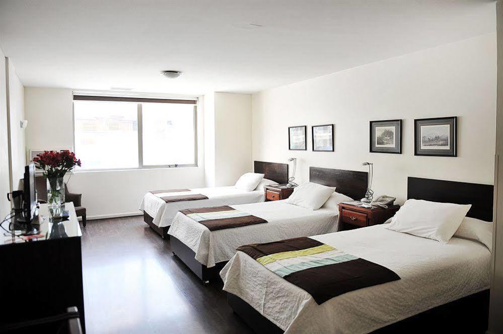 Hotel Mr Express Santiago del Cile Esterno foto